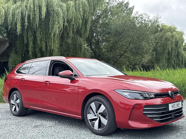 Volkswagen PASSAT Variant 1.5 eTSI 150PK DSG BUSINESS VIRTUAL/CAMERA360/TREKHAAK