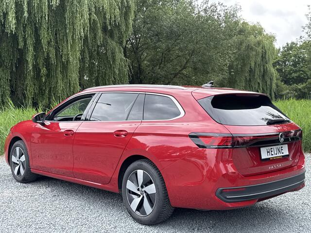 Volkswagen PASSAT Variant 1.5 eTSI 150PK DSG BUSINESS VIRTUAL/CAMERA360/TREKHAAK