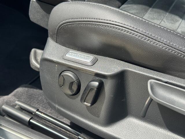 Volkswagen PASSAT Variant 1.4 TSI GTE Connected Series Plus | Pano | Carplay | PDC