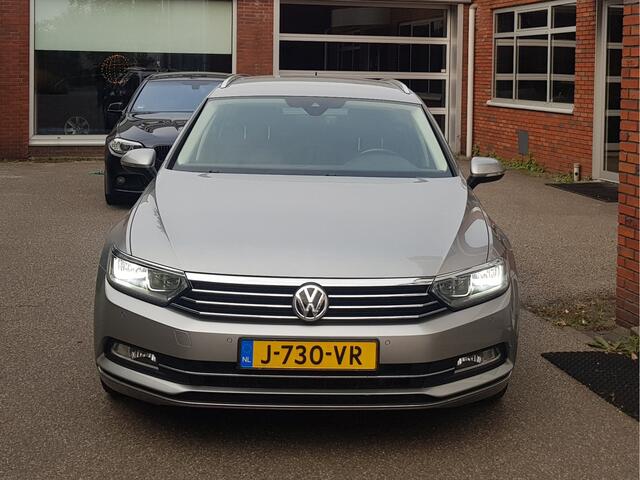 Volkswagen PASSAT Variant 1.4 Tsi Aut Virtual Navi Trekhaak Led