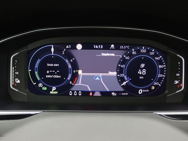 Volkswagen PASSAT Variant 1.4 TSI PHEV GTE Business 218PK DSG Pano-Schuifdak, 360gr. Camera, Ergo Comfort stoelen, Side Assist, Keyless, Winterpakket+, Elektr. Achterklep, Trekhaak, 17" LM Velgen