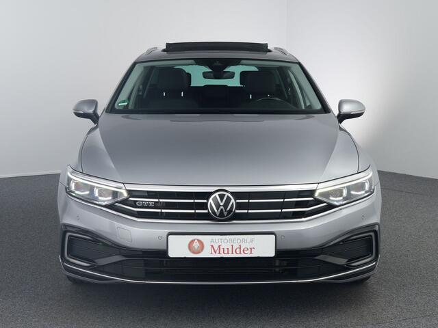 Volkswagen PASSAT Variant 1.4 TSI PHEV GTE Business | Pano | Matrix | Leer | Zwenkhaak | 18inch |