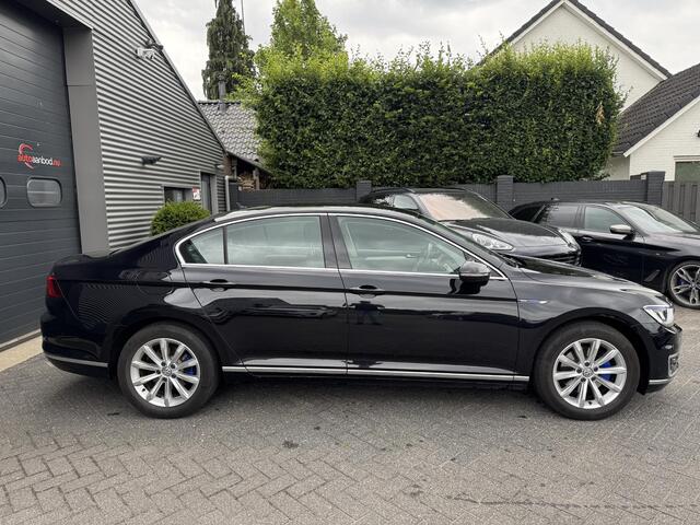 Volkswagen PASSAT 1.4 TSI GTE Highline | Navigatie | Carplay | LED | Lichtmetalen Velgen | Stoelverwarming |