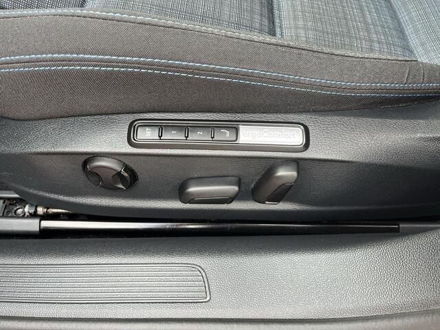 Volkswagen PASSAT Variant 1.4 TSI PHEV GTE Business | 218Pk | PHEV | Trekhaak | HEAD UP Display | Rondom Camera | ERGO |