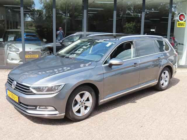 Volkswagen PASSAT Variant 1.6 TDI Connected Series Plus*Panoramadak*EXPORTPRIJS*
