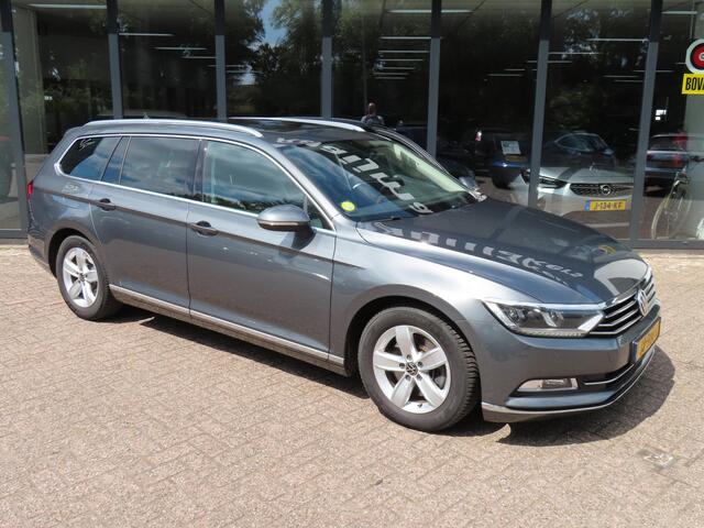 Volkswagen PASSAT Variant 1.6 TDI Connected Series Plus*Panoramadak*EXPORTPRIJS*