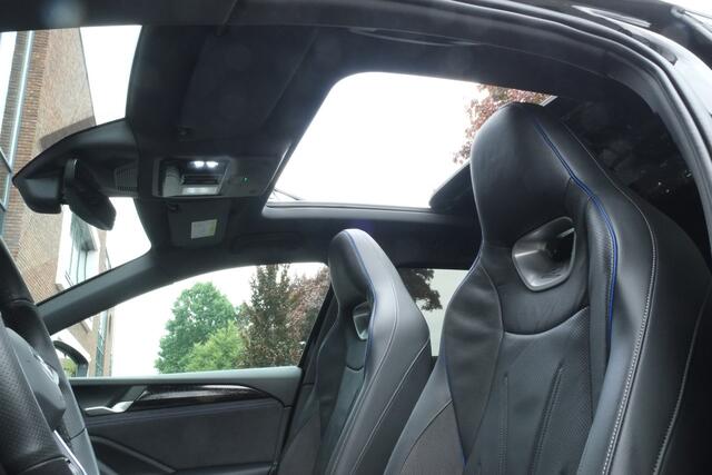 Volkswagen PASSAT Variant 1.5 eHybrid R-Line Edition Panoramadak, Trekhaak, Head-up display, 360° camera