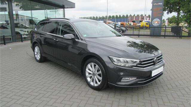 Volkswagen PASSAT Variant 1.5 TSI 150PK DSG Comfort, Navi, El. Trekhaak, Carplay
