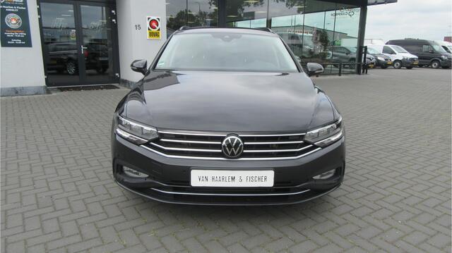 Volkswagen PASSAT Variant 1.5 TSI 150PK DSG Comfort, Navi, El. Trekhaak, Carplay