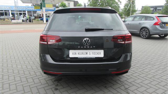 Volkswagen PASSAT Variant 1.5 TSI 150PK DSG Comfort, Navi, El. Trekhaak, Carplay