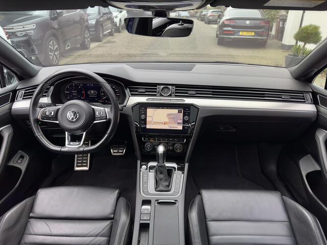 Volkswagen PASSAT Variant 2.0 TDI AUT7 3X R-LINE HIGHLINE 150PK PANODAK LEDER NAVI DIGI-DASH CARPLAY LED LMV PDC