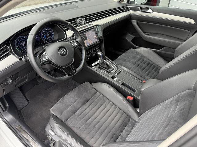 Volkswagen PASSAT Variant 1.4 TSI GTE Highline ACC | Stoelverwarming | Camera | Navi | Virtual Cockpit | PDC | Origineel Nederlands