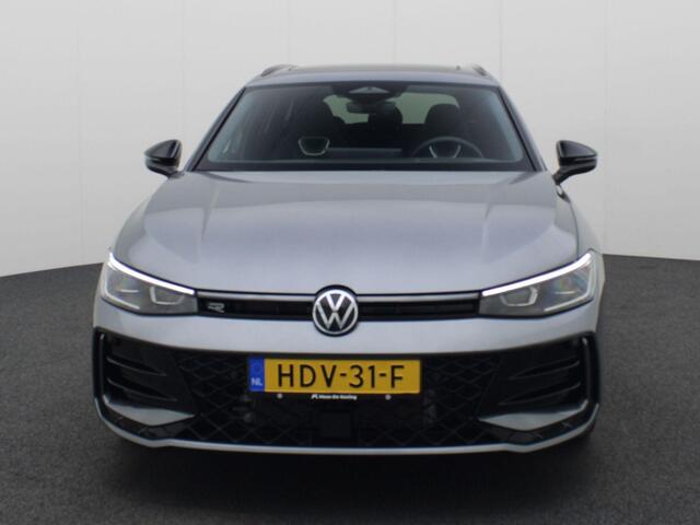 Volkswagen PASSAT Variant 1.5 eHybrid R-Line Edition 204 PK l Panoramadak l Black Style pakket