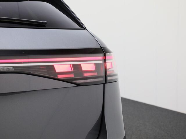 Volkswagen PASSAT Variant 1.5 eHybrid R-Line Edition 204 PK l Panoramadak l Black Style pakket