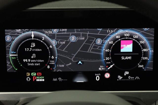 Volkswagen PASSAT Variant R-Line Edition 1.5 eHybrid 150 kW / 204 pk DSG | Pano | HUD | Stoelverwarming | ACC | 19 inch