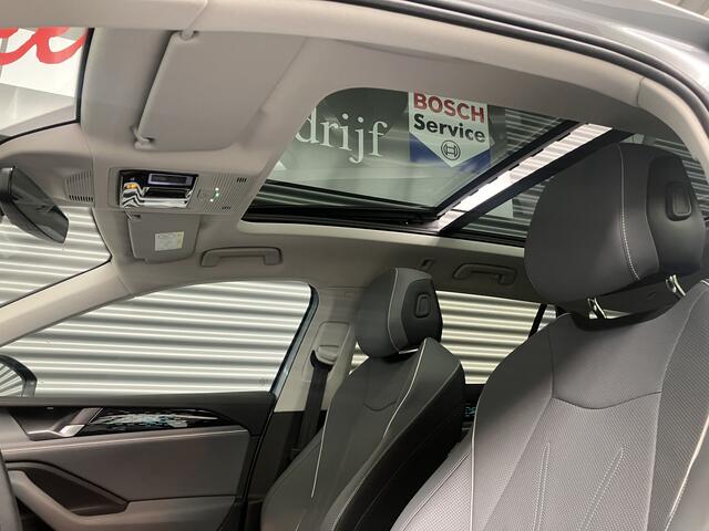 Volkswagen PASSAT Variant 1.5 eTSI ELEGANCE/PANORAMA/360 CAM/LEER/STOEL MEM/HEAD UP/ENZ