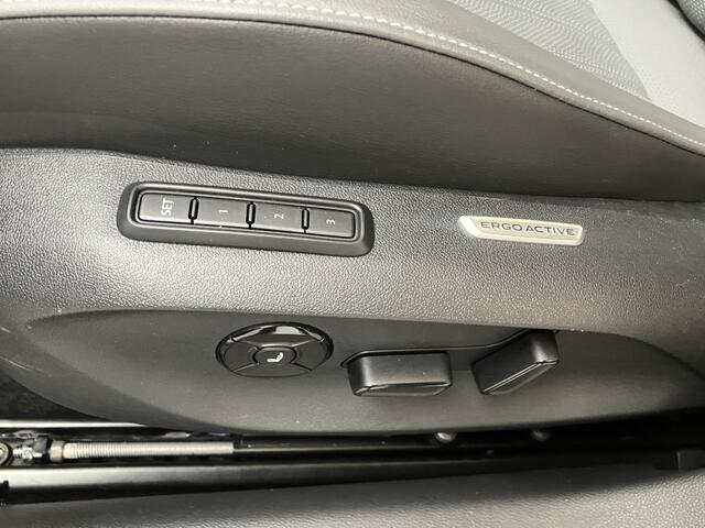 Volkswagen PASSAT Variant 1.5 eTSI ELEGANCE/PANORAMA/360 CAM/LEER/STOEL MEM/HEAD UP/ENZ