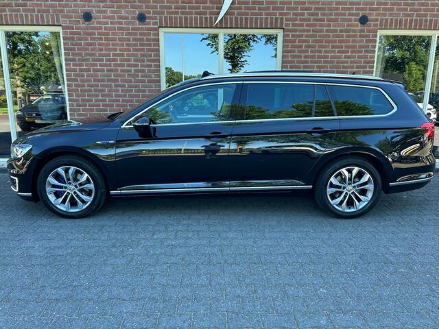 Volkswagen PASSAT 1.4 T. GTE C.S. Pl. PANO / SCHUIF.KANTELDAK / FULL.LED / TREKHAA