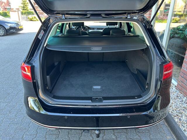 Volkswagen PASSAT 1.4 T. GTE C.S. Pl. PANO / SCHUIF.KANTELDAK / FULL.LED / TREKHAA