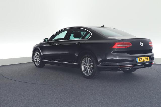 Volkswagen PASSAT 1.4 TSI 150pk DSG ACT 2x R-Line Camera Leder Led Virtual Cockpit Navigatie