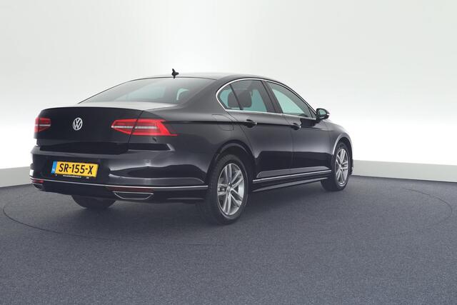 Volkswagen PASSAT 1.4 TSI 150pk DSG ACT 2x R-Line Camera Leder Led Virtual Cockpit Navigatie