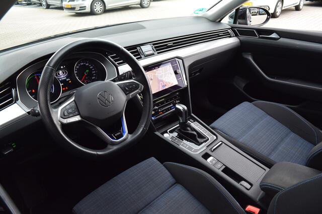 Volkswagen PASSAT Variant 1.4 TSI PHEV GTE Business | ACC | Camera | Trekhaak |