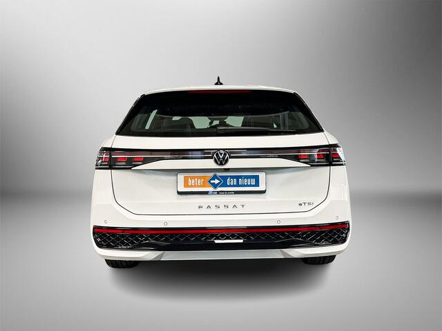 Volkswagen PASSAT Variant 1.5 eTSI 150pk R-Line / 360 graden camera 'Area View' / Top-Sport Ego-Active, incl. massagefunctie