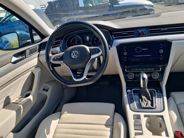 Volkswagen PASSAT Variant 1.4 TSI PHEV GTE Business | Wordt verwacht | Pano | A.cam | ACC |