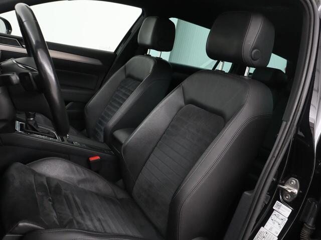 Volkswagen PASSAT 1.4 TSI R Line | Trekhaak | 360 camera | Stoelverwarming | Leder/Alcantara | Carplay | Adaptive cruise | Navigatie | Full LED | Virtual Cockpit