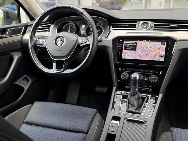 Volkswagen PASSAT Variant 1.4 TSI GTE Highline Trekhaak|Ad.Cruise|Cam|Carplay|Memory
