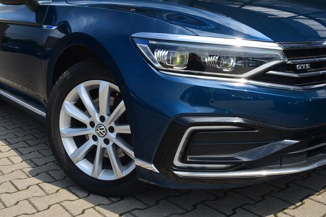 Volkswagen PASSAT Variant 1.4 TSI PHEV GTE Business | ACC | Pano | Trekhaak |