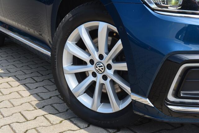 Volkswagen PASSAT Variant 1.4 TSI PHEV GTE Business | ACC | Pano | Trekhaak |