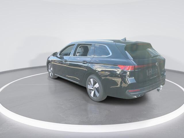Volkswagen PASSAT Variant 1.5eTSI/150PK Business DSG · Navigatie · Trekhaak · 360°Camera + Parkeersensoren