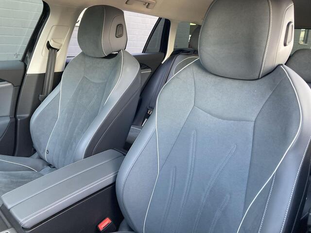 Volkswagen PASSAT Variant 1.5eTSI/150PK Business DSG · Navigatie · Trekhaak · 360°Camera + Parkeersensoren