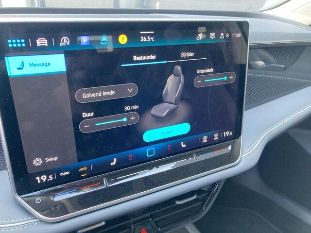 Volkswagen PASSAT Variant 1.5eTSI/150PK Business DSG · Navigatie · Trekhaak · 360°Camera + Parkeersensoren
