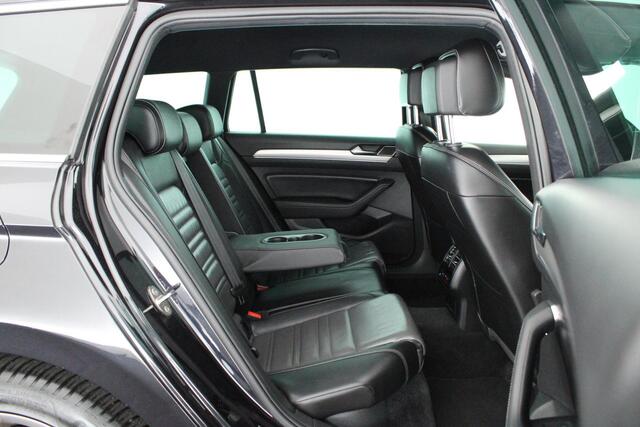 Volkswagen PASSAT Variant 1.4 TSI 150pk DSG ACT 2x R-Line Camera Leder Keyless Virtual Cockpit Navigatie