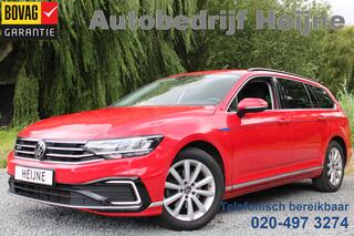 volkswagen-passat-variant-gte-218pk