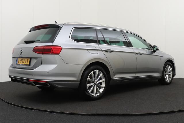 Volkswagen PASSAT Variant 1.4 TSI PHEV GTE Pano-dak Leder Memory Trekhaak