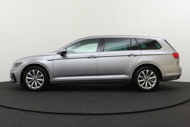 Volkswagen PASSAT Variant 1.4 TSI PHEV GTE Pano-dak Leder Memory Trekhaak