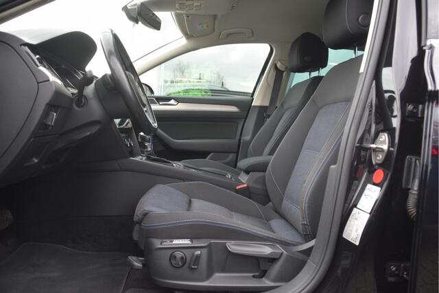 Volkswagen PASSAT Variant 1.4 TSI GTE Carplay | Adaptive cruise | LED | Keyless | Stoelmassage/verwarming | Trekhaak
