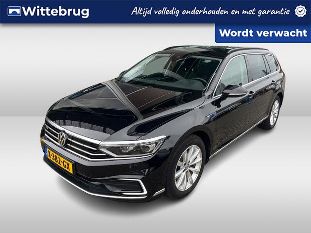 Volkswagen PASSAT Variant 1.4 TSI eHybrid 218pk DSG GTE / Virtual Cockpit / LED Matrix / 17" LMV / Navi / 360 Camera / Alarm / Keyless Go / Stoelverwarming / Elek. Verstelbare Bestuurdersstoel