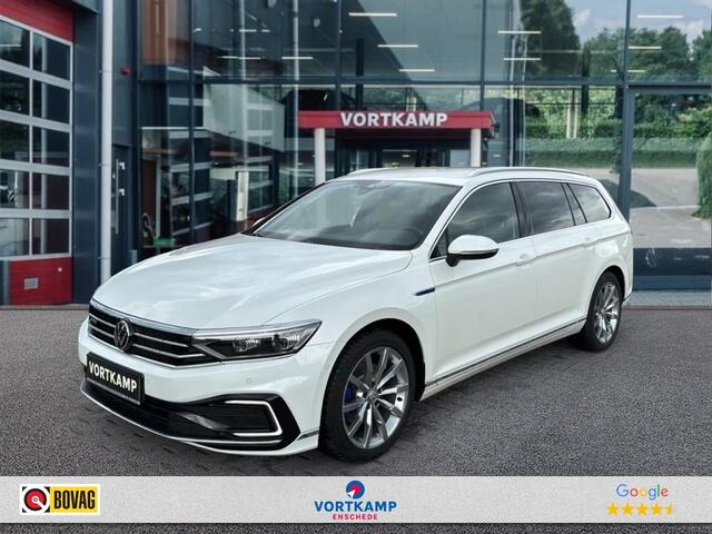 Volkswagen PASSAT 1.4 TSI DSG GTE TREKHAAK/CAMERA/NAVI/ACC/CARPLAY/E-KLEP/STOELVERW