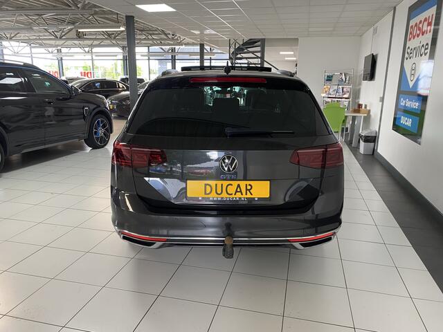 Volkswagen PASSAT Variant 1.4 TSI PHEV GTE Business Panodak /Leer /Trekhaak / Virtual cockpit