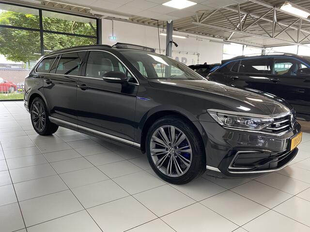 Volkswagen PASSAT Variant 1.4 TSI PHEV GTE Business Panodak /Leer /Trekhaak / Virtual cockpit