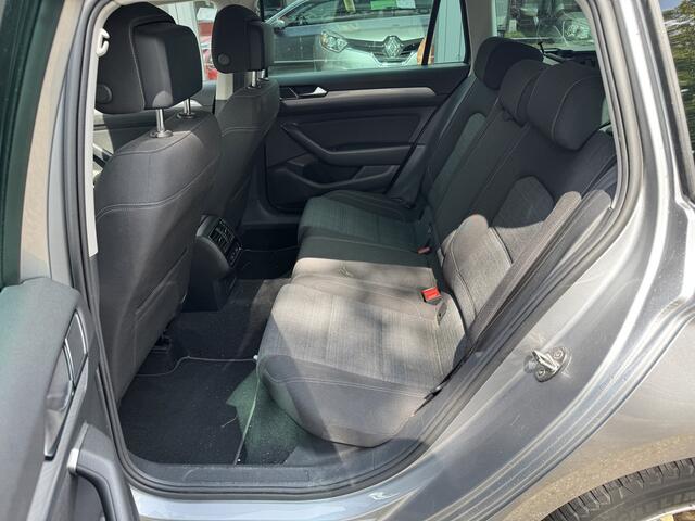 Volkswagen PASSAT Variant 1.5 TSI Elegance Business R AUTOMAAT-CLIMA