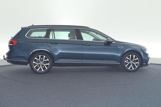 Volkswagen PASSAT Variant 1.4 TSI 218pk PHEV GTE Business Trekhaak Camera Stoelverwarming Navigatie