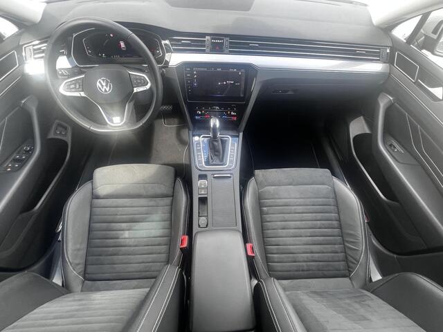 Volkswagen PASSAT Variant 1.4 TSI PHEV GTE Business / Dealer onderhouden / 1.600 kg trekgewicht / Panorama schuifdak / Digitaal dashboard / HUD / Stuur- & stoelverwarming / 17"LM wielen + winterwielenset inclusief /