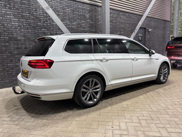 Volkswagen PASSAT Variant 1.4 TSI GTE Highline | Panoramadak | Trekhaak | 360 Camera | ACC | Virtual Display | Stoelverwarming
