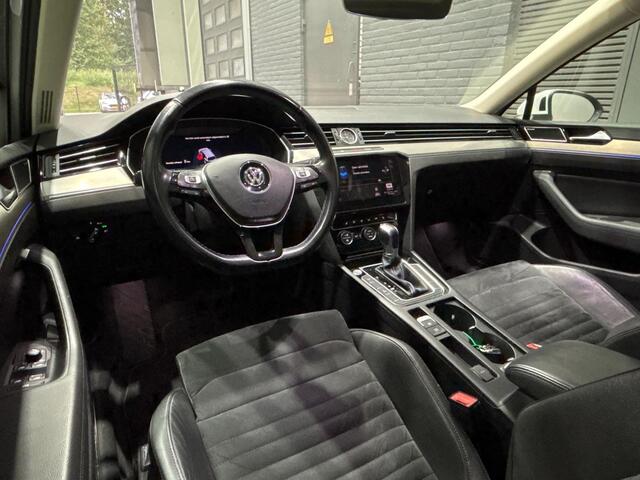 Volkswagen PASSAT Variant 1.4 TSI GTE Highline | Panoramadak | Trekhaak | 360 Camera | ACC | Virtual Display | Stoelverwarming