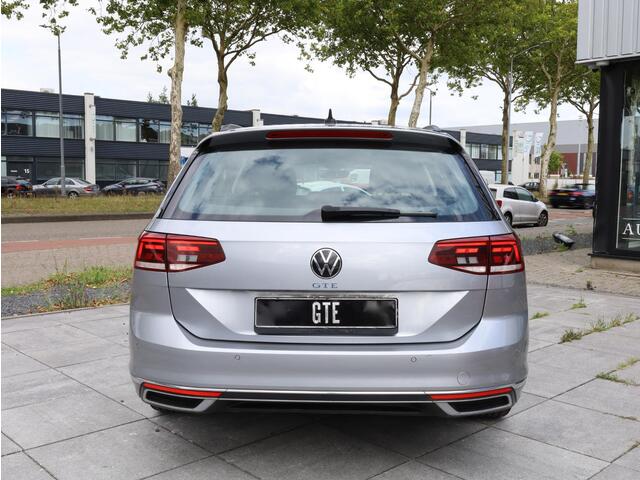 Volkswagen PASSAT Variant GTE 1.4 TSI PHEV 218PK | Achteruitrijcamera | Adaptive Cruise | Trekhaak Elektrisch | Carplay/Android | Stoelverwarming | Massage |